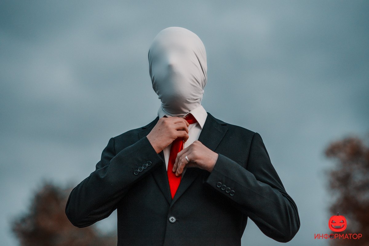 Готовится к съемке Готовится к съемке