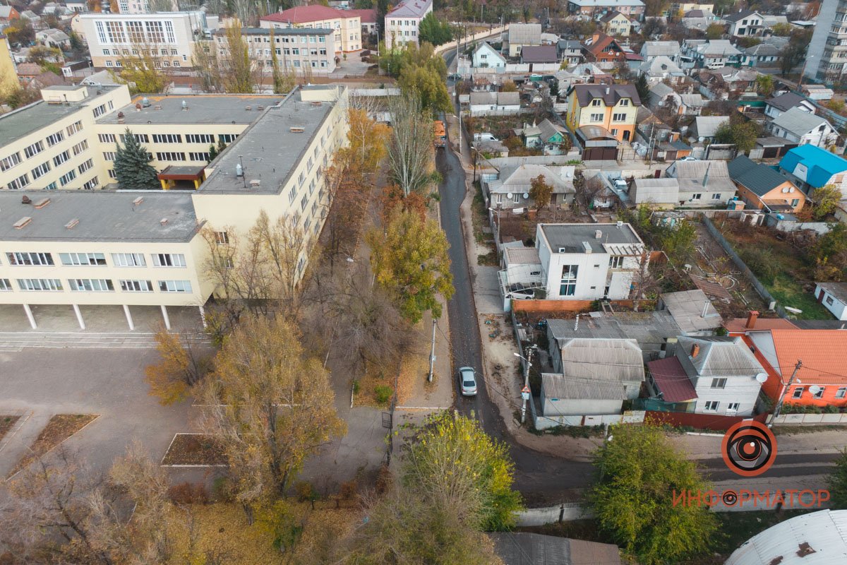 Заливает проезжую часть