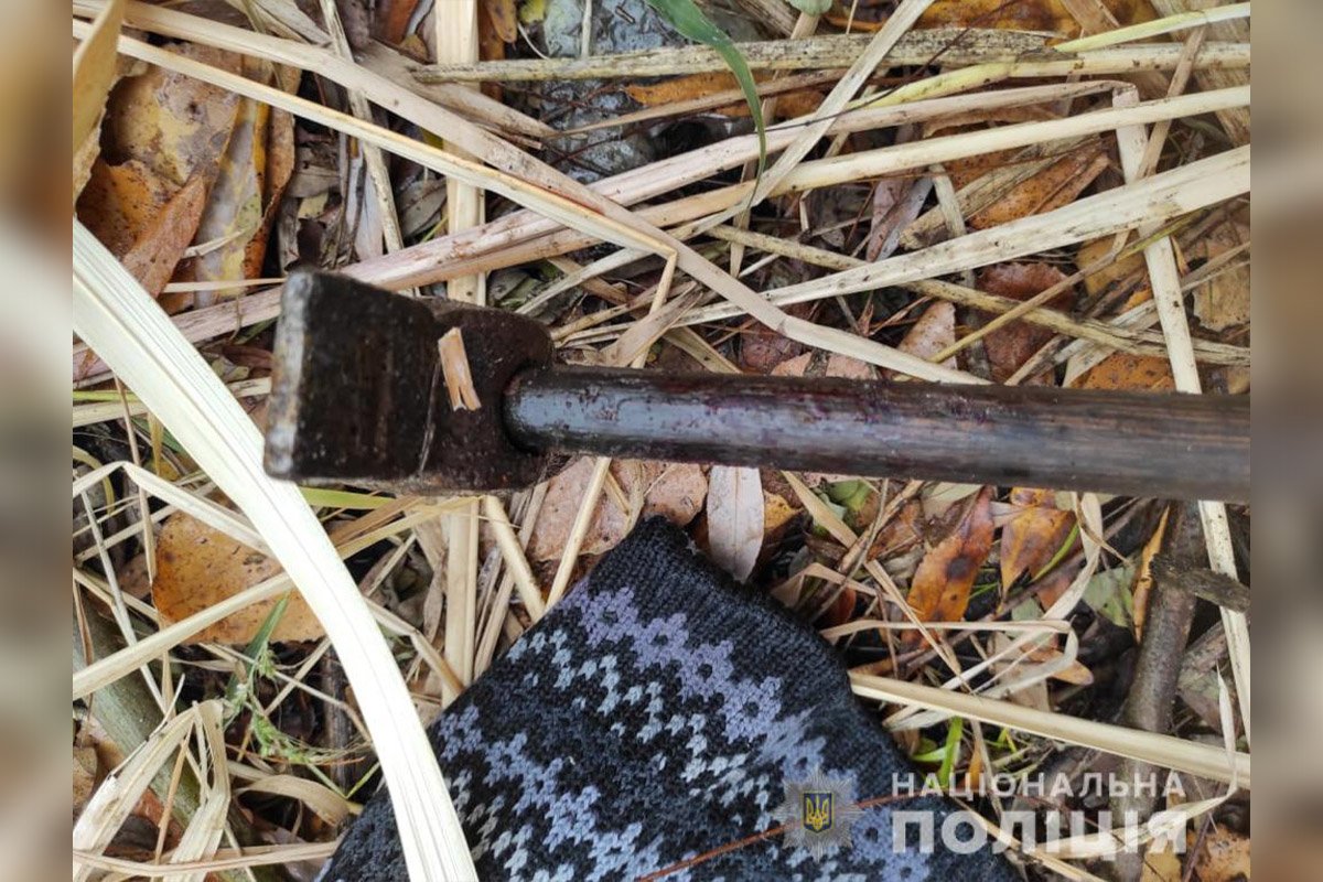 Предполагаемое орудие убийства Предполагаемое орудие убийства