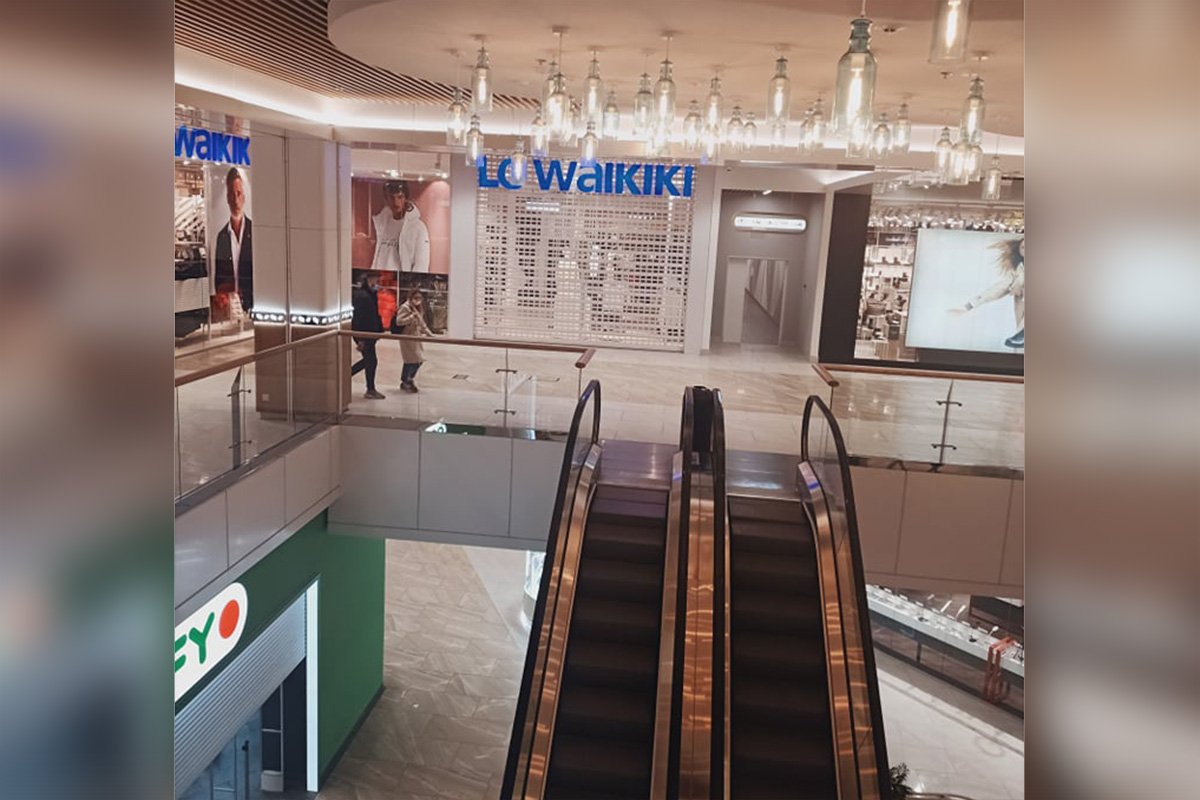 Людей эвакуировали Людей эвакуировали