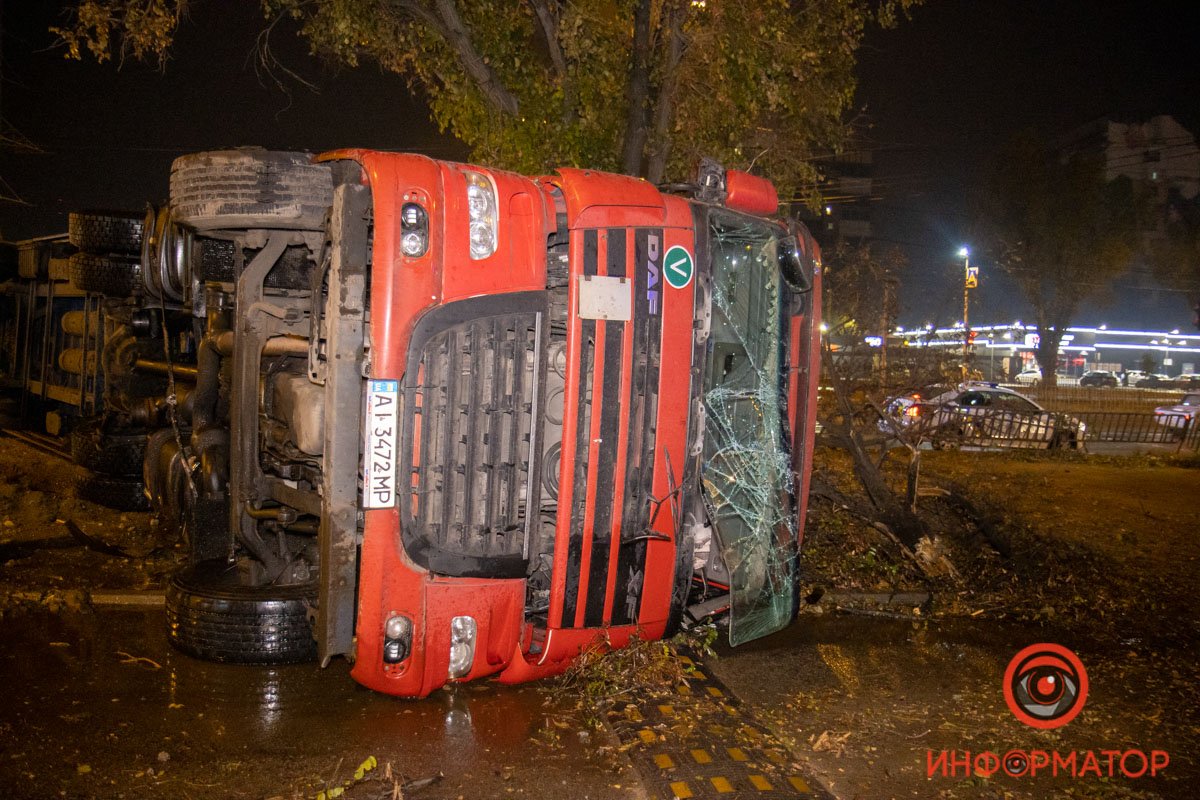 На пересечении Донецкого шоссе и улицы Дементьева случилось ДТП