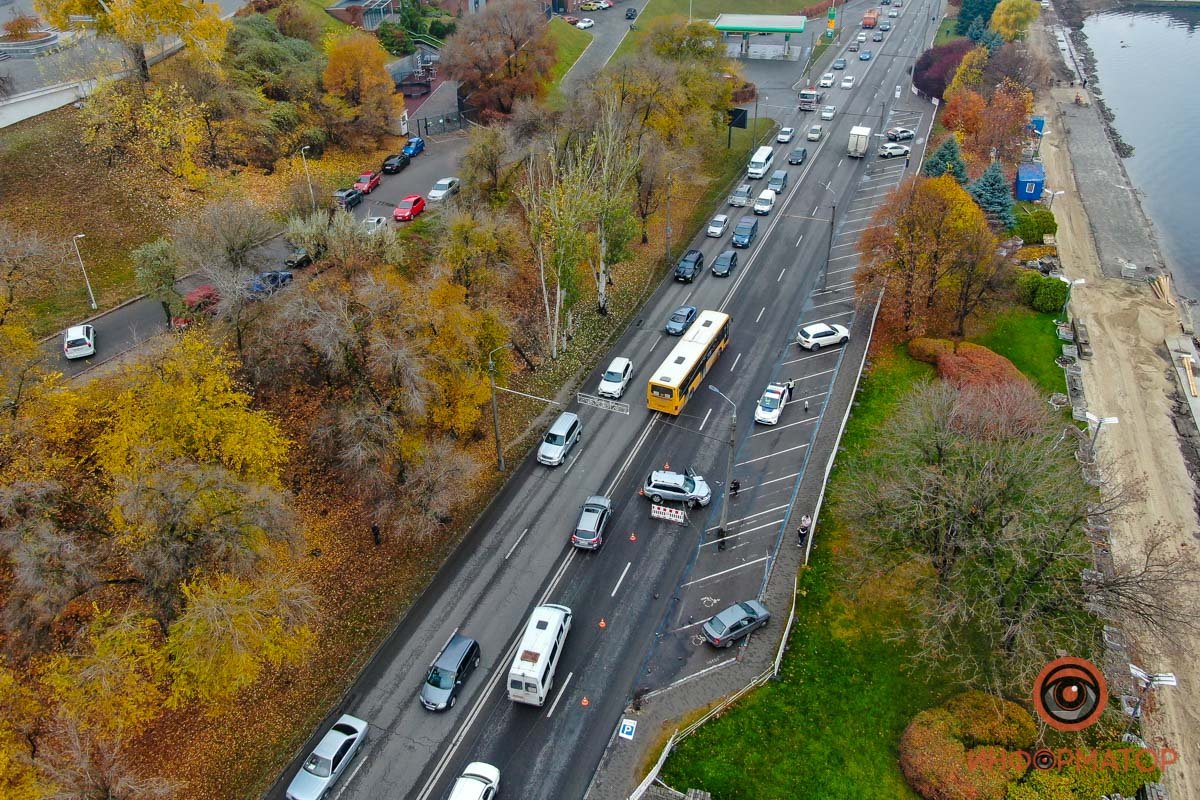 Заняты две полосы