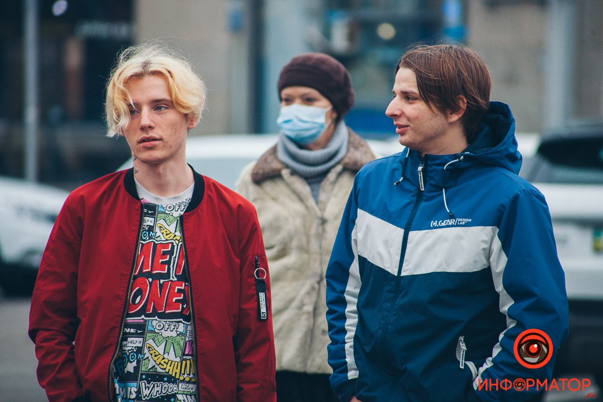 Волосы взял у ржи