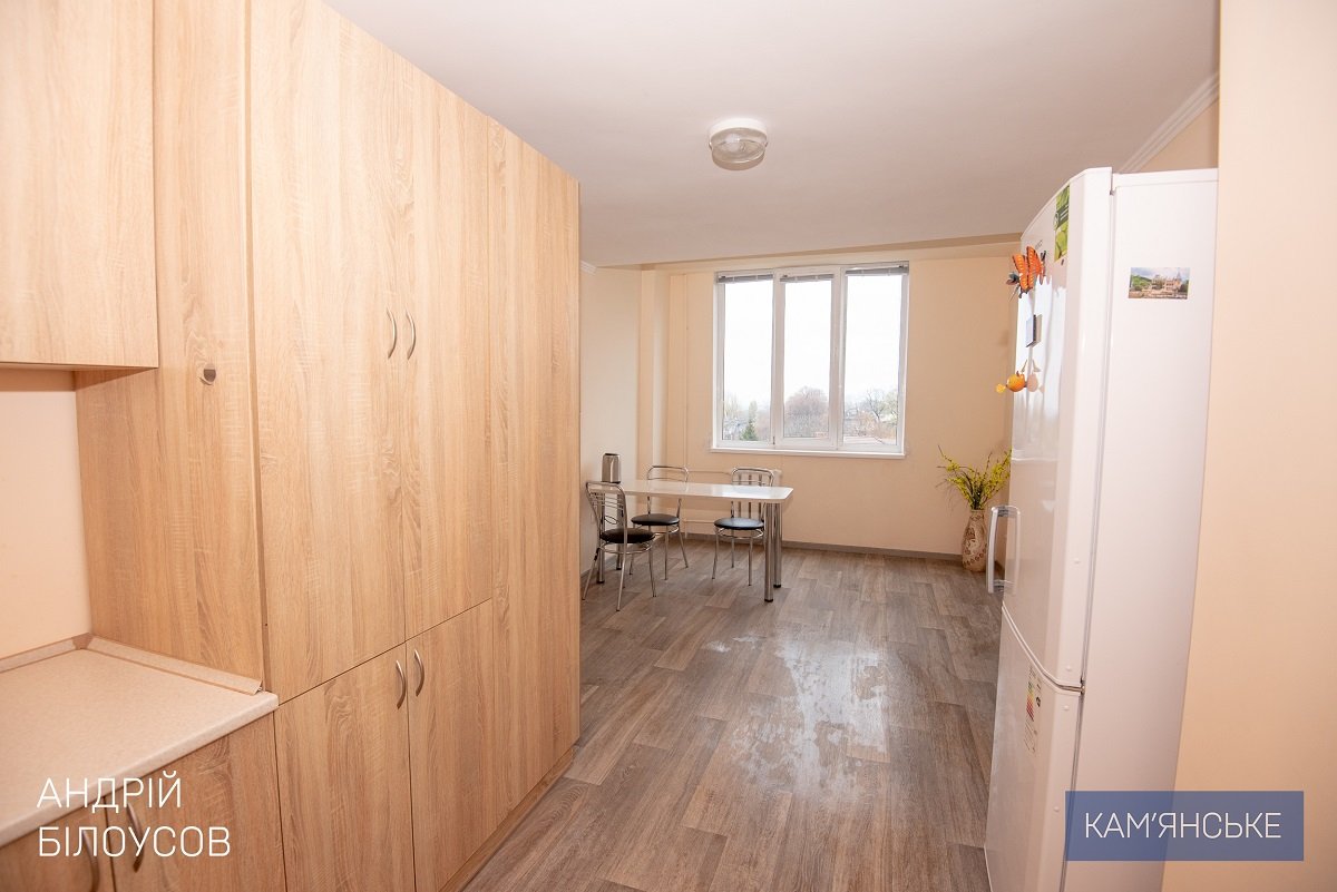 В Каменской больнице №9 после капитального ремонта открыли отделение реанимации и интенсивной терапии 7