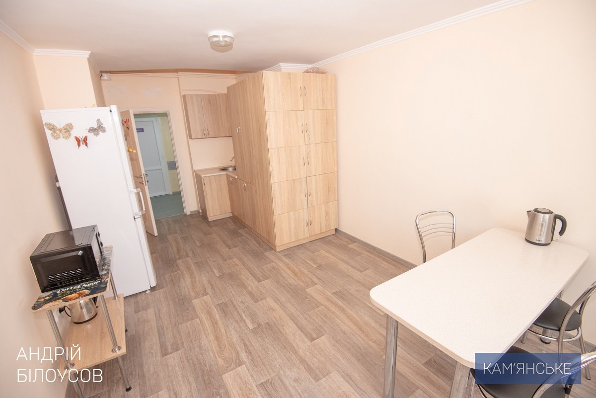 В Каменской больнице №9 после капитального ремонта открыли отделение реанимации и интенсивной терапии 8