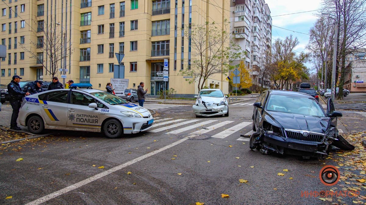 Во вторник, 9 ноября, на перекрестке улиц Паторжинского и Жуковского случилась тройная авария