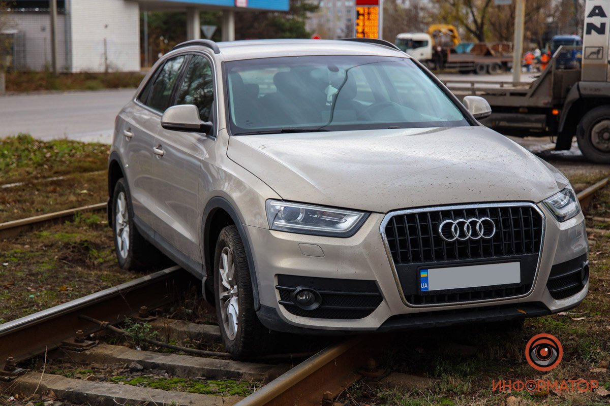 Во вторник, 9 ноября, на Кайдакском мосту случилось ДТП