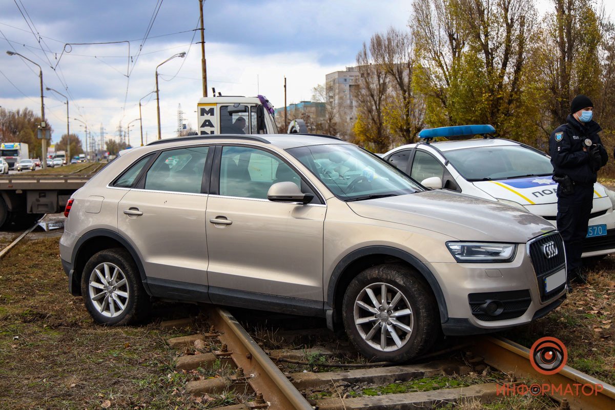Водителя доставили в больницу