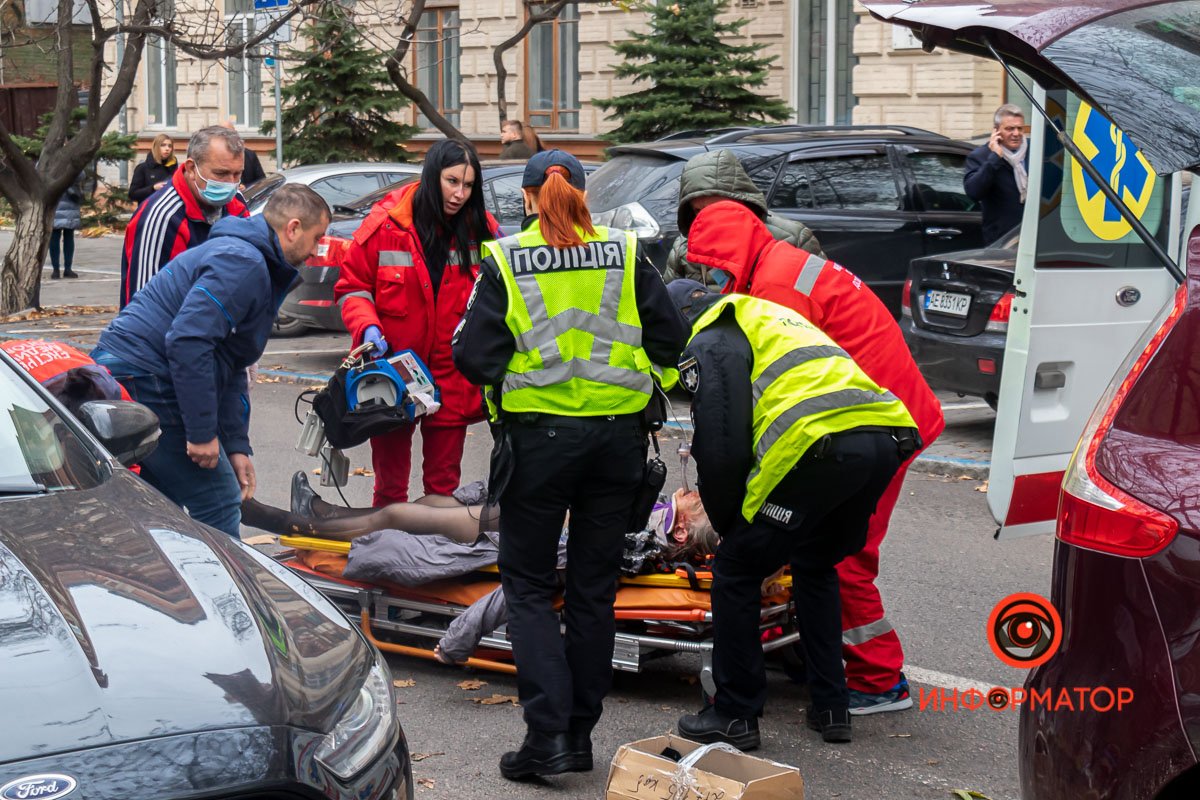 На месте происшествия работает патрульная полиция 