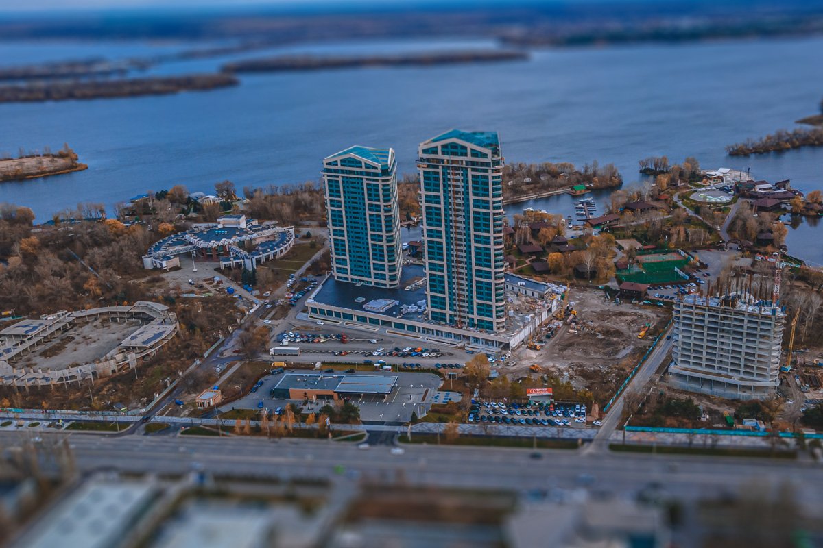 Сотни оттенков Сотни оттенков