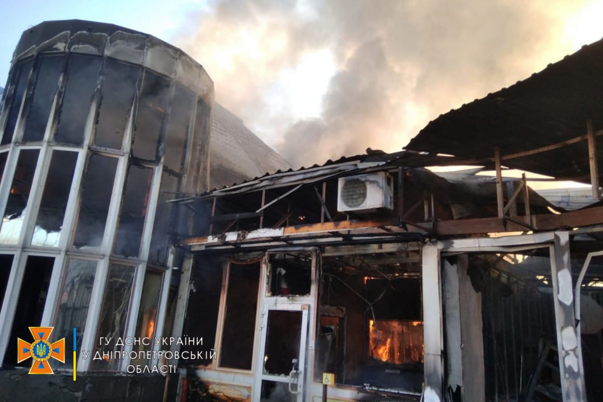 В Каменском случился масштабный пожар В Каменском случился масштабный пожар