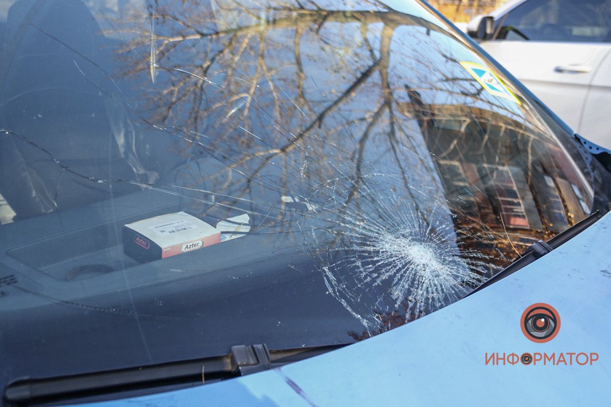 Авария случилась примерно в 12:15 в районе дома №1а