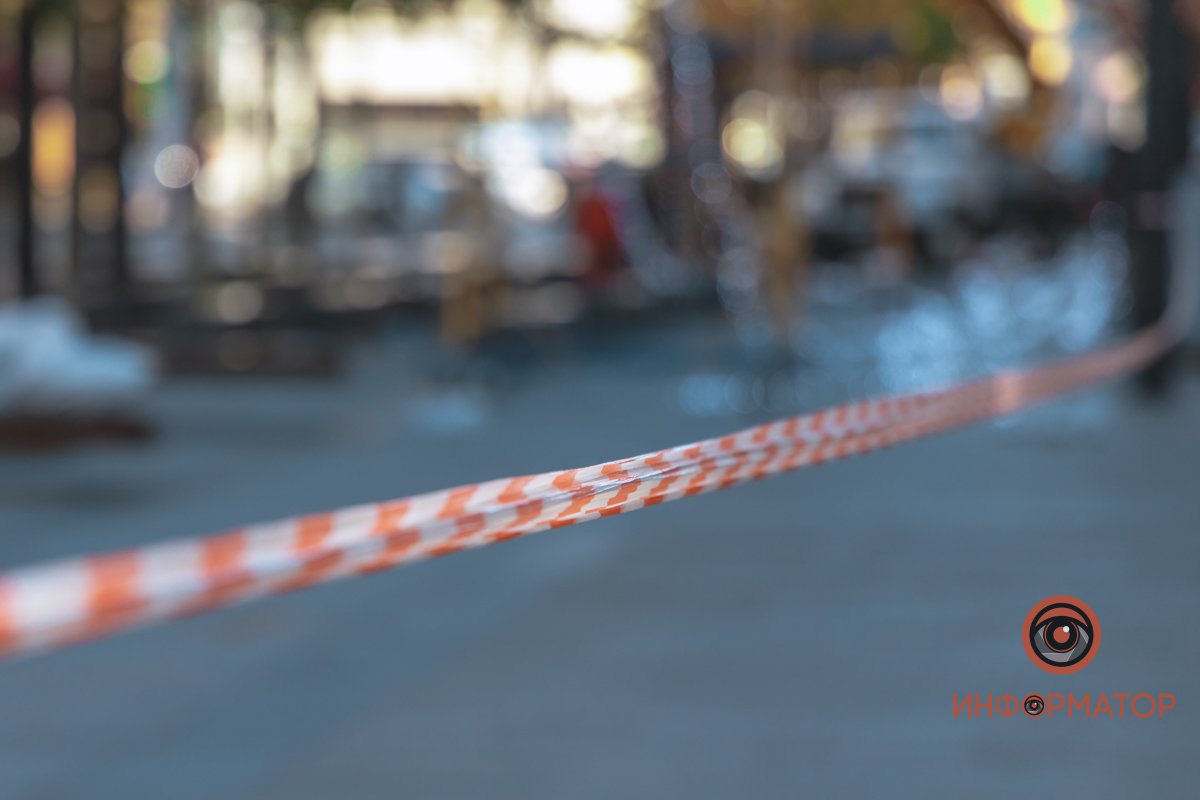 Пешеходную часть оградили