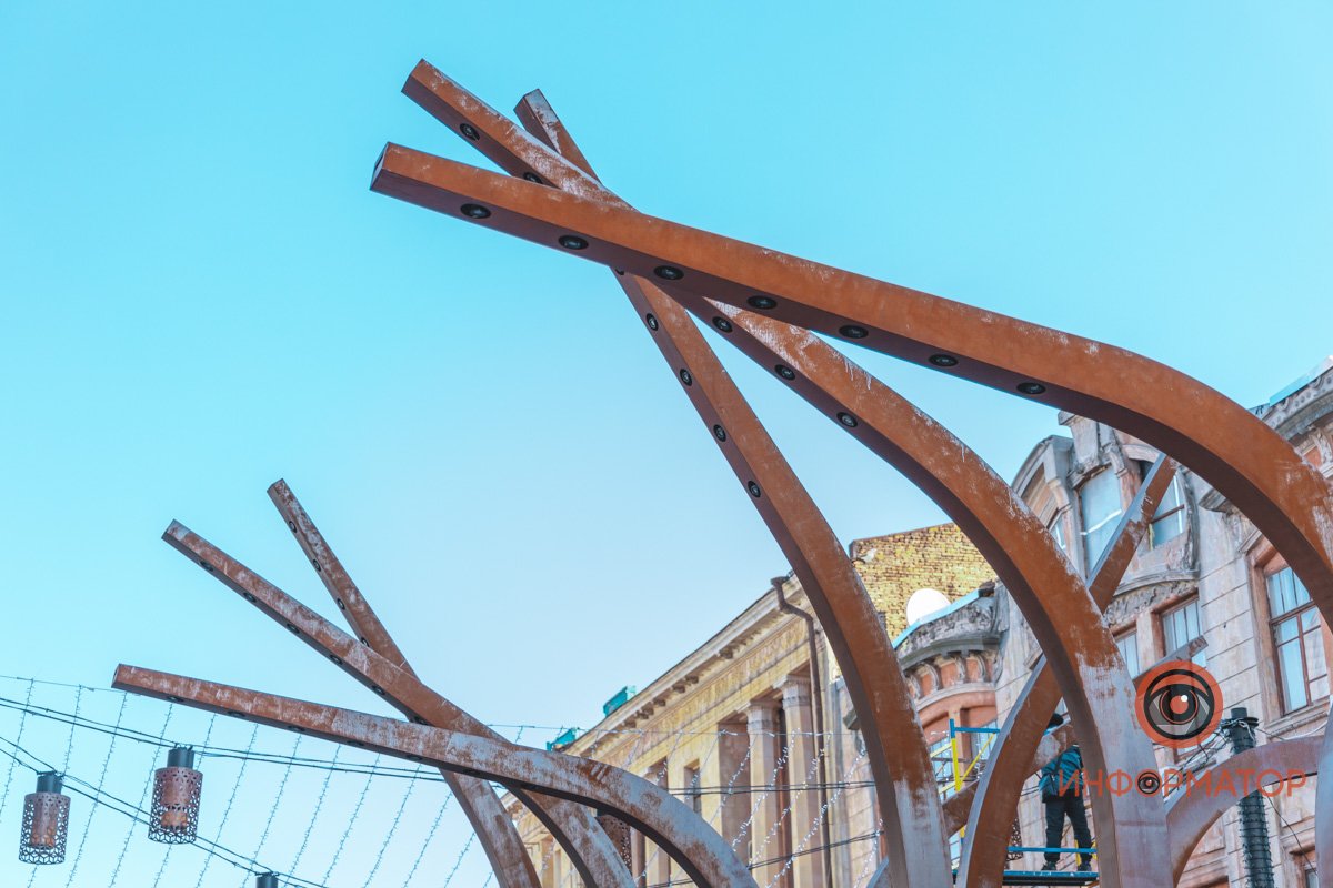 Вскоре появятся и другие украшения