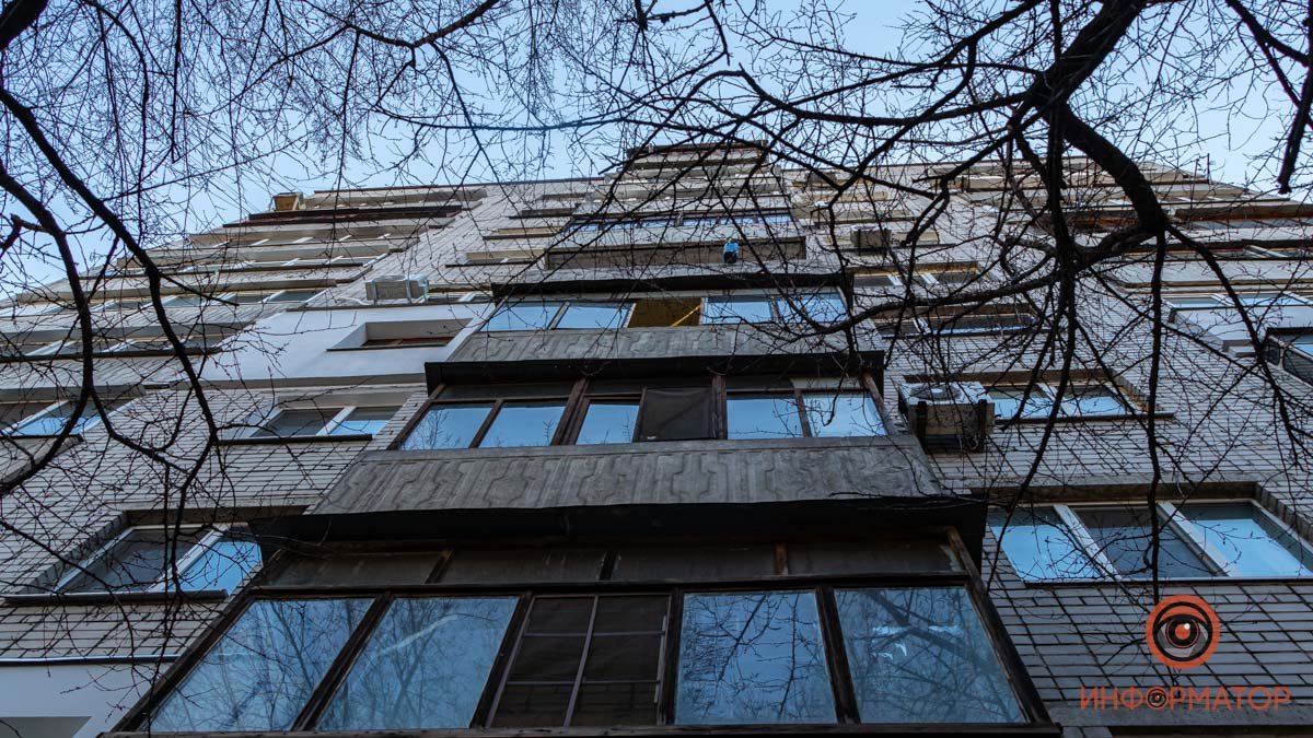 Ноги и тело связаны, а на голове тряпка: в квартире на проспекте Поля в Днепре нашли мёртвым мужчину