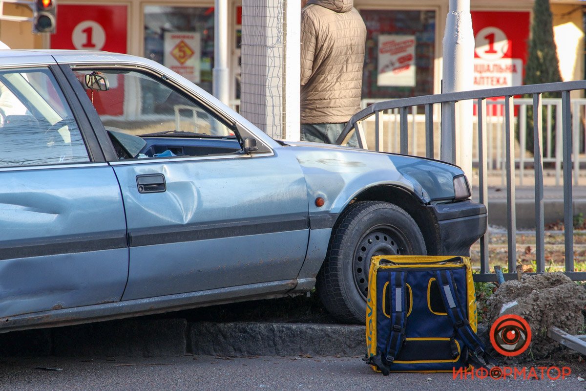 Пострадавшего доставили в 16-ую больницу Пострадавшего доставили в 16-ую больницу