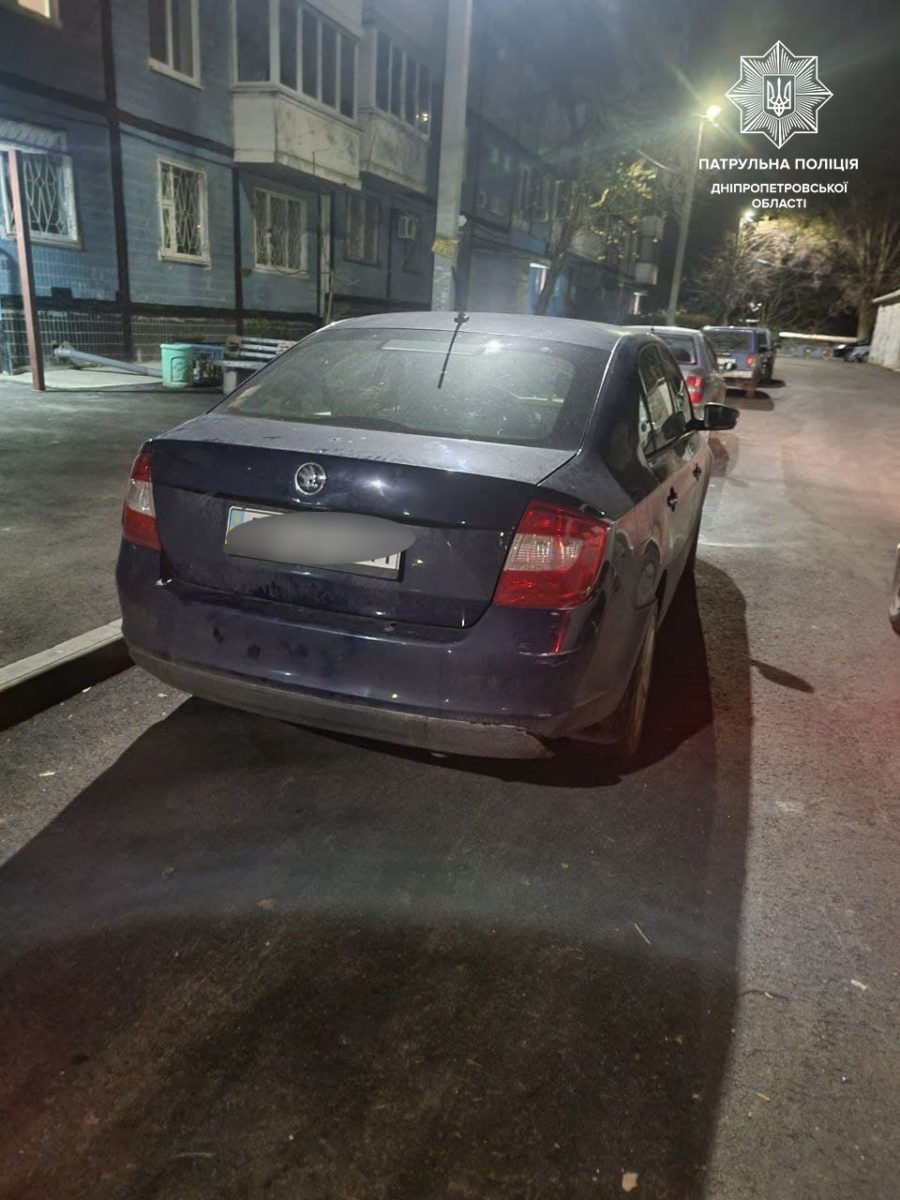 В Днепре пьяный водитель попал в аварию, сбежал и предлагал патрульным 20 тысяч гривен 1