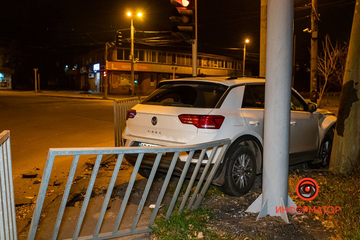 Известно, что водителю машина не принадлежит 