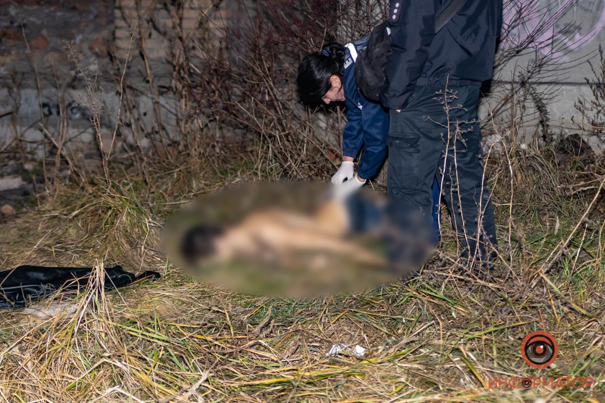 В Днепре на Данила Нечая 23-летний парень сорвался с заброшенного здания на глазах у детей 13