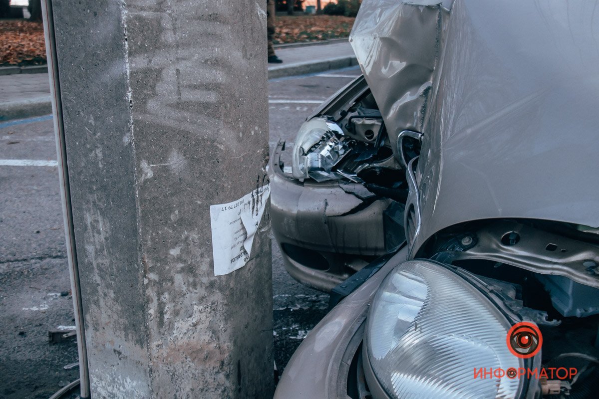 Крепкий столб, ему хоть бы хны Крепкий столб, ему хоть бы хны