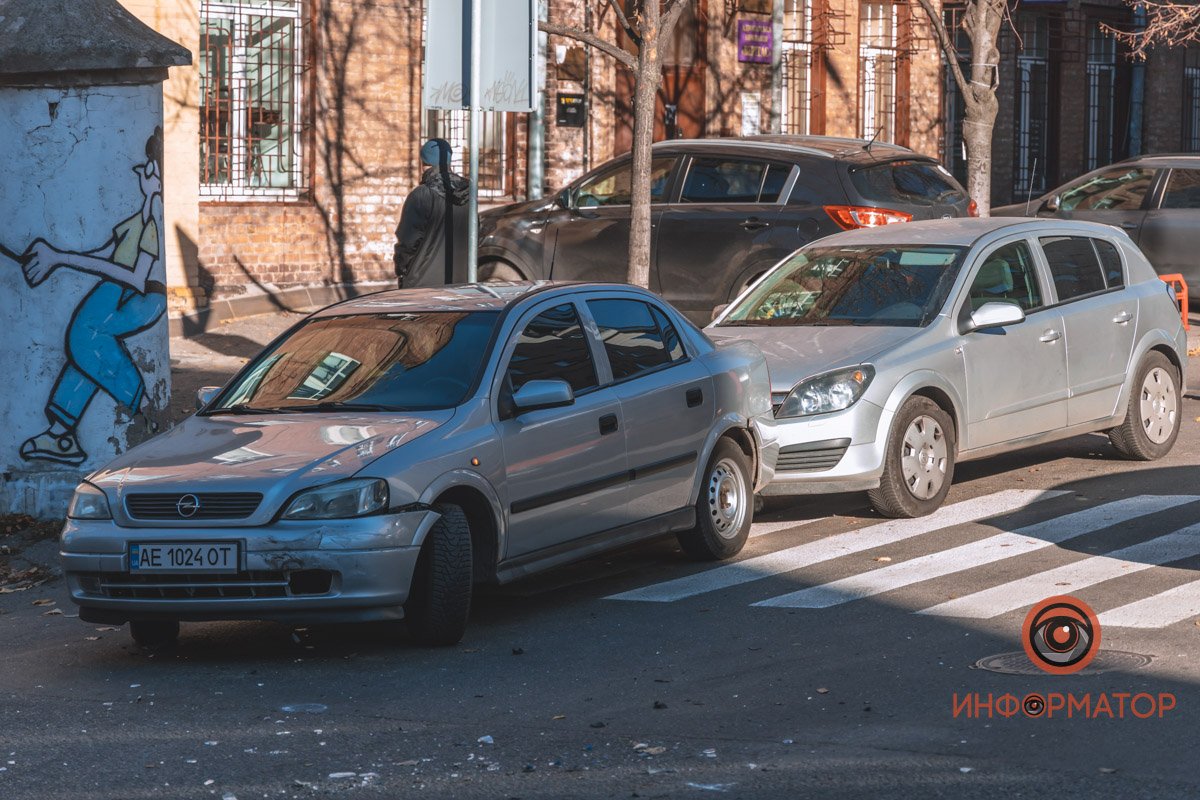Водитель не предоставил преимущество Daewoo Nexia и та в него врезалась Водитель не предоставил преимущество Daewoo Nexia и та в него врезалась