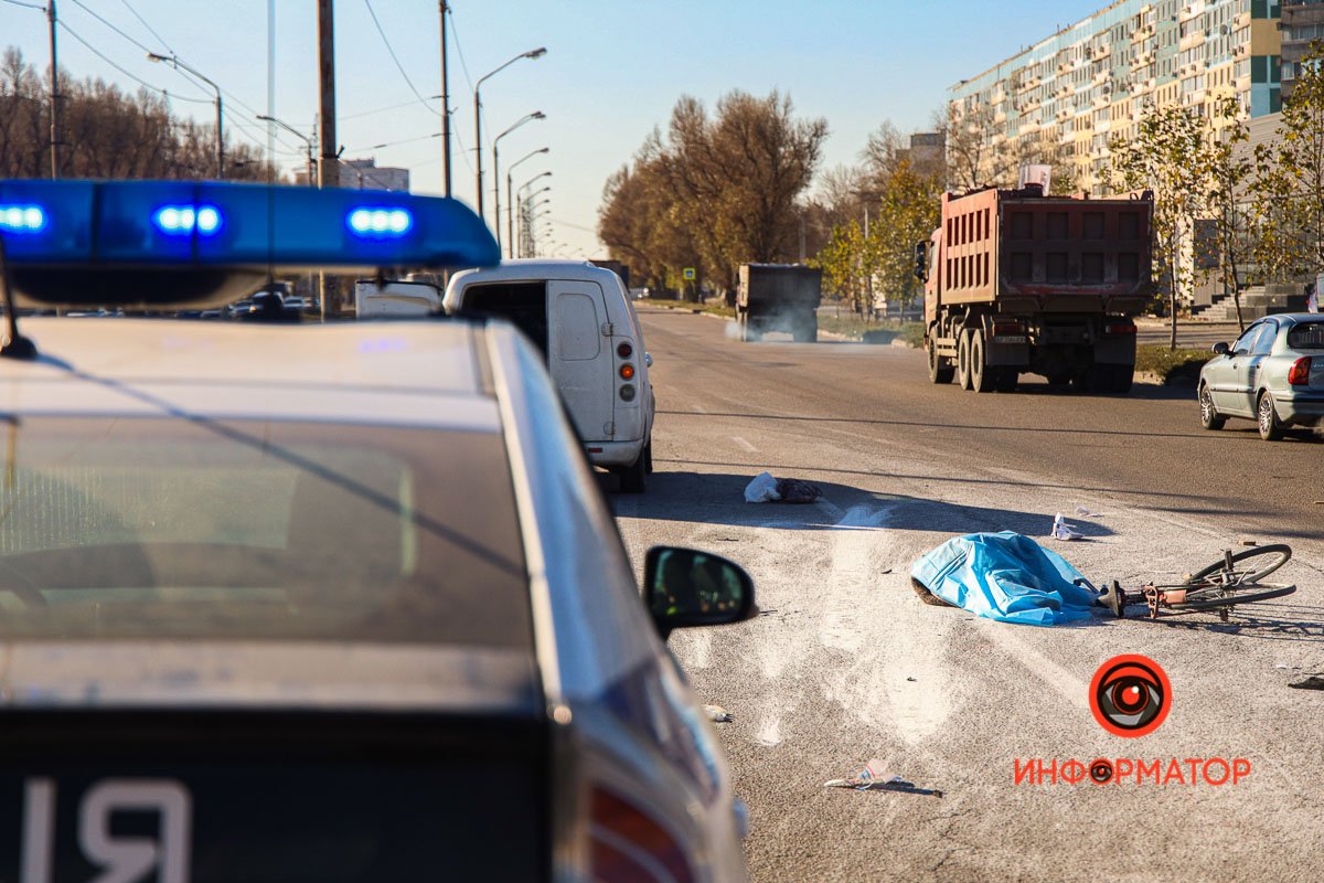 На месте происшествия работает патрульная полиция 