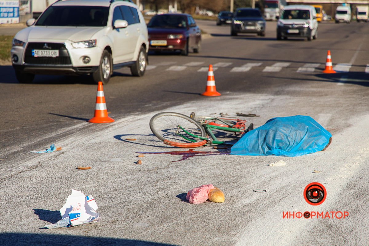 Это случилось возле пешеходного перехода 