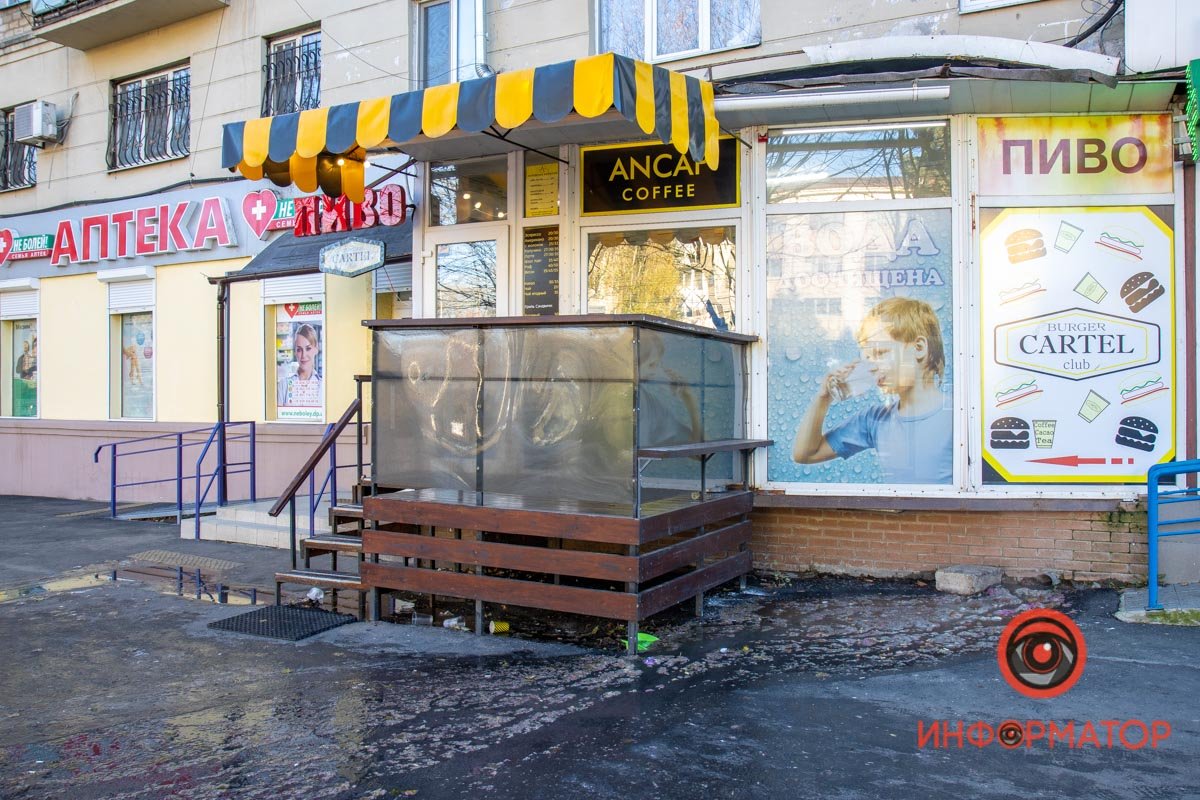 Предварительно известно, что это продолжается уже две недели Предварительно известно, что это продолжается уже две недели