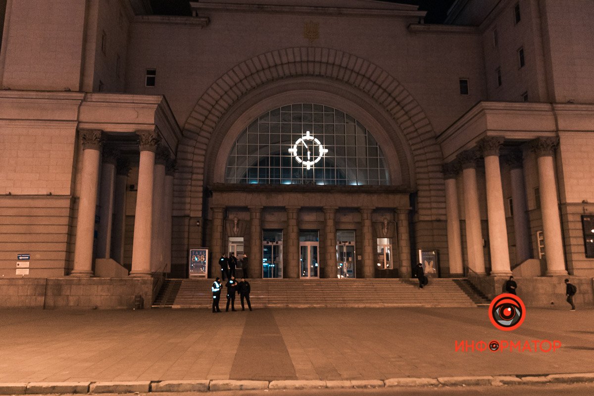 На электронную почту экстренных служб города пришло письмо о том, что вокзал якобы заминировали На электронную почту экстренных служб города пришло письмо о том, что вокзал якобы заминировали