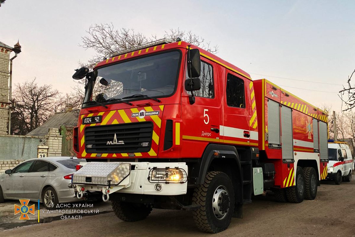 В Днепре на Манисмановской горел жилой дом 1