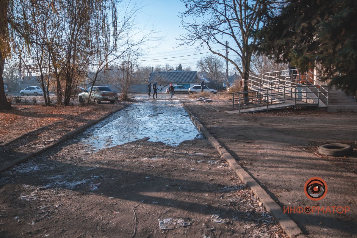 На данный момент неизве5стно это труба отопления или канализации На данный момент неизве5стно это труба отопления или канализации