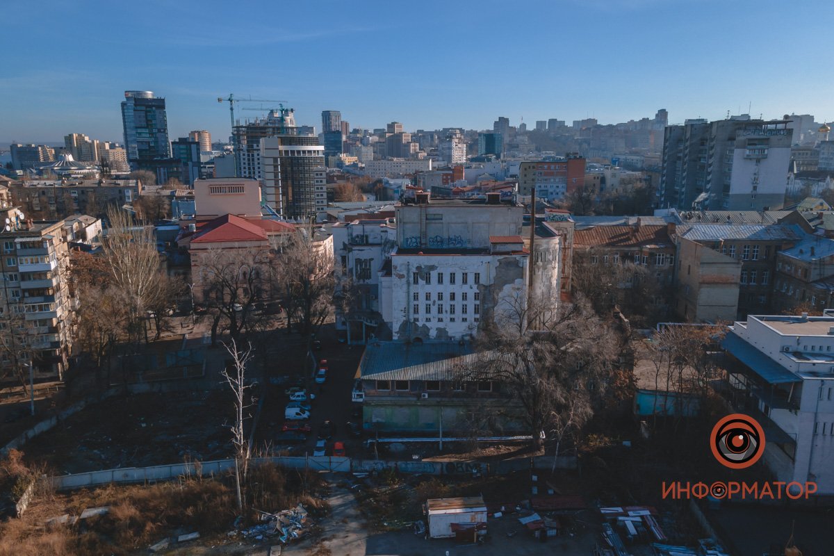 Самый центр города Самый центр города