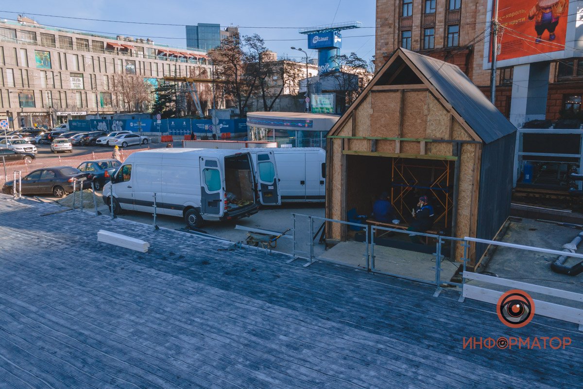 Трудятся не покладая рук