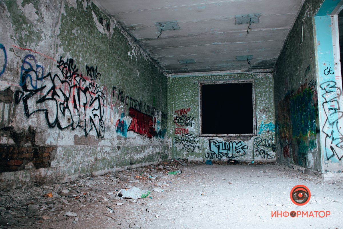 Не хватает силуэта в окне Не хватает силуэта в окне