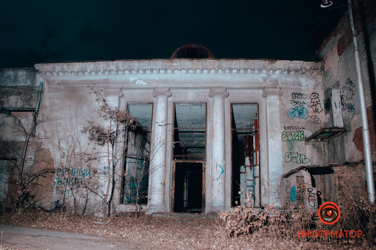 Колоны еще сохранились Колоны еще сохранились