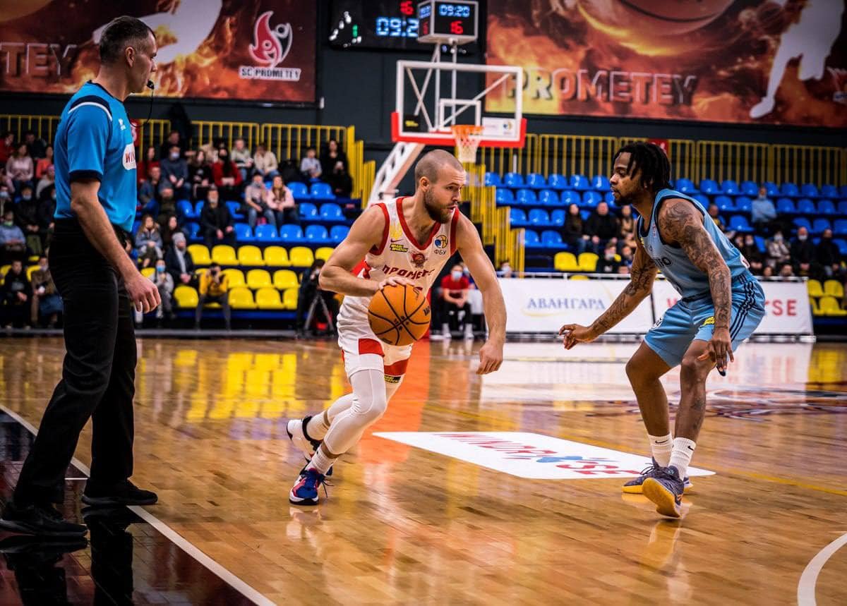 БК “Прометей” в Слобожанском разгромил БК “Днепр” 9