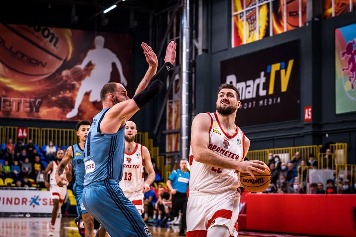 БК “Прометей” в Слобожанском разгромил БК “Днепр” 10