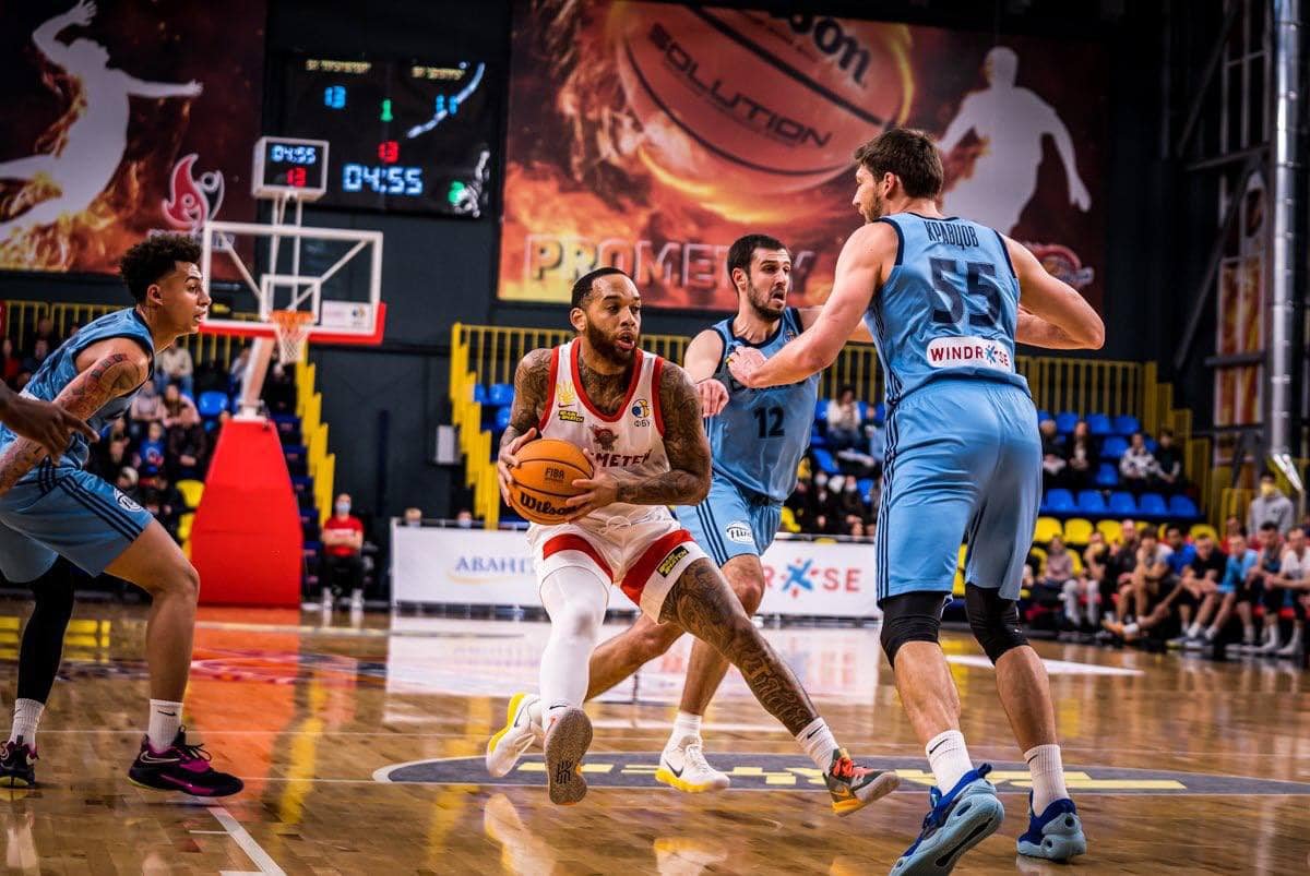 БК “Прометей” в Слобожанском разгромил БК “Днепр” 11