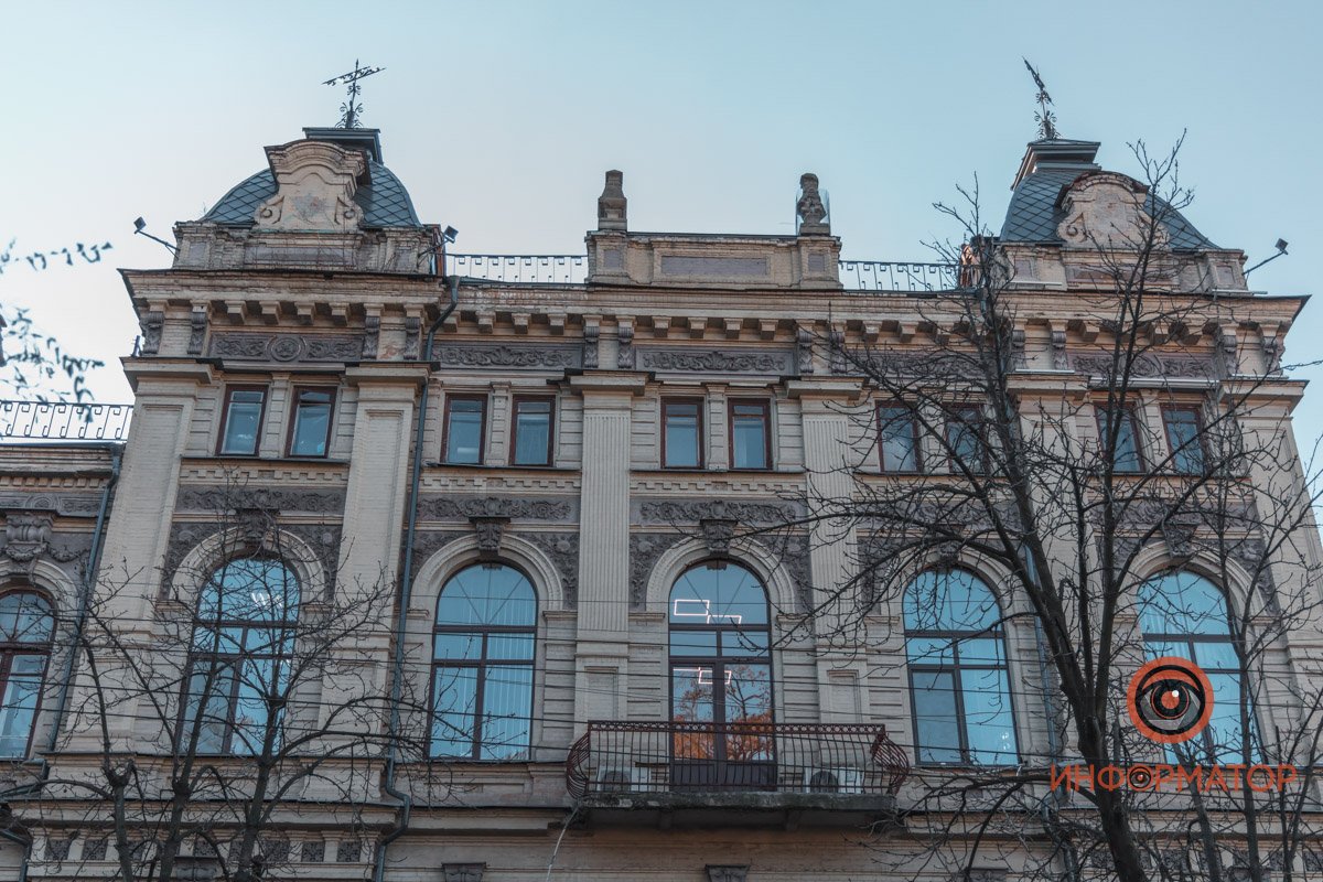 Внутри заделают все трещины 