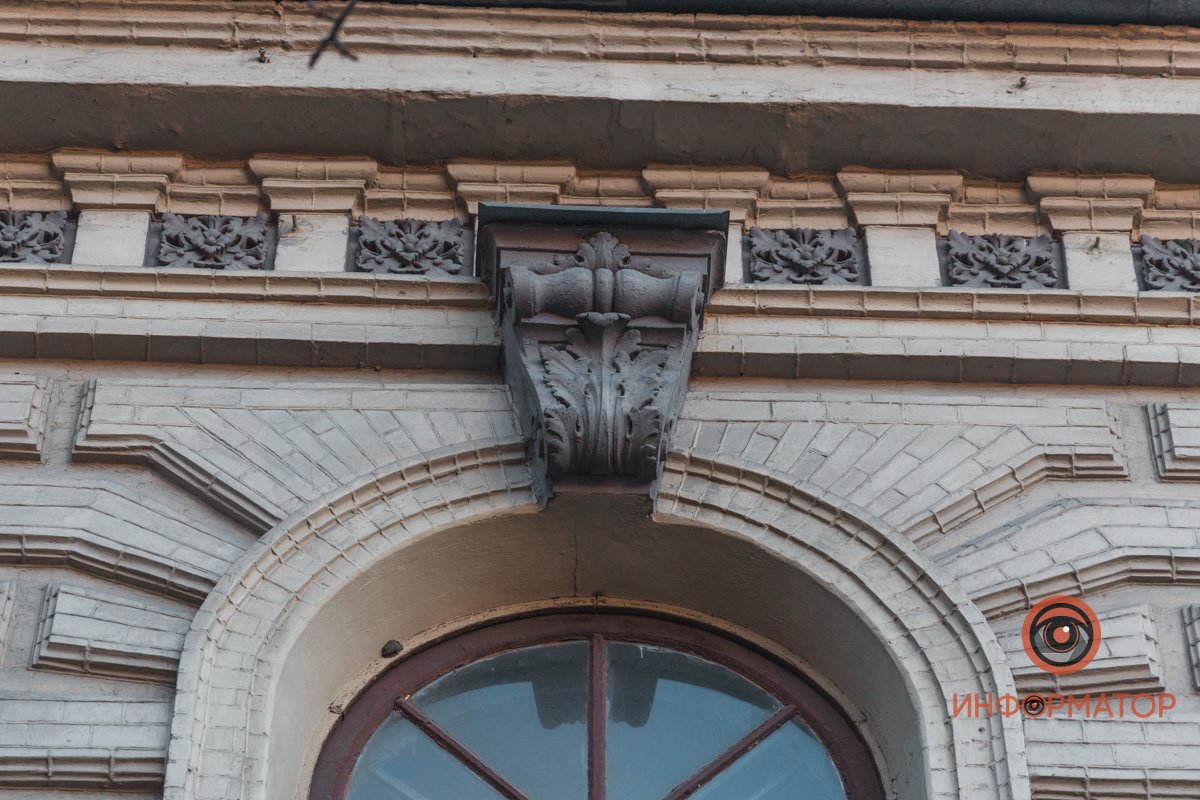 Маленькие, но приятные взору декорации 