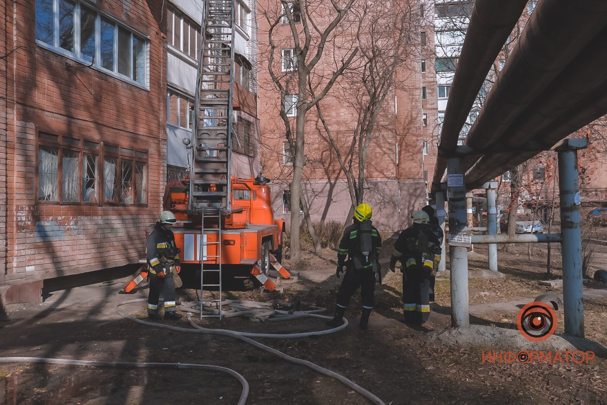 Огонь не успел перекинуться на соседние квартиры