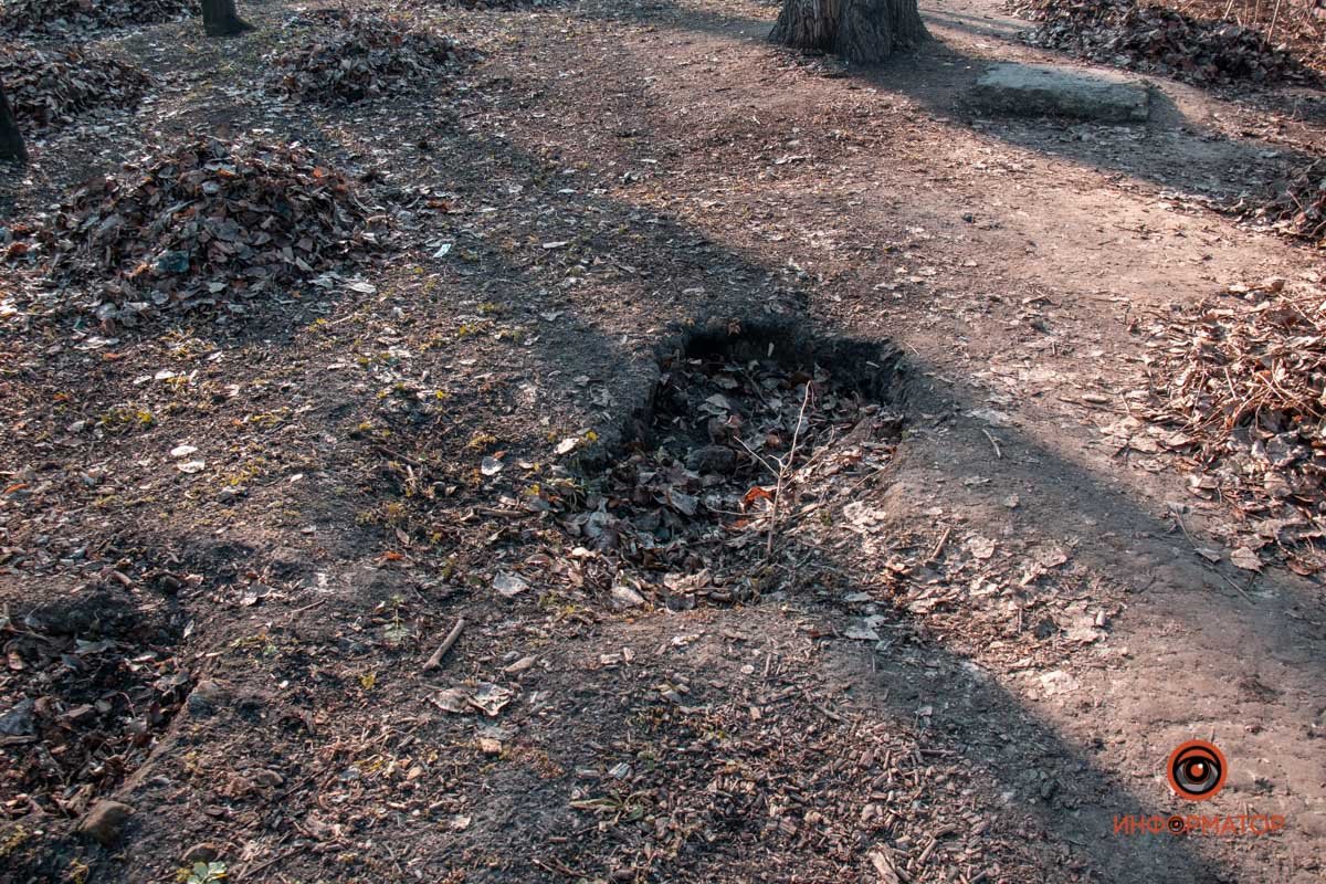 Местами провалилась земля