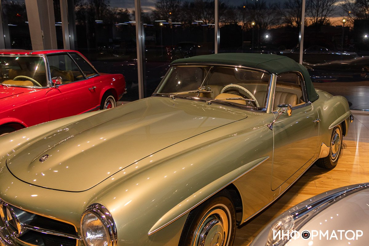 Mercedes-Benz 190 SL (W121) 1957 года Mercedes-Benz 190 SL (W121) 1957 года