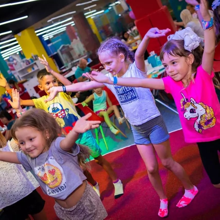 Готовимся к Новому году в Днепре и Каменском вместе с Dkids 1