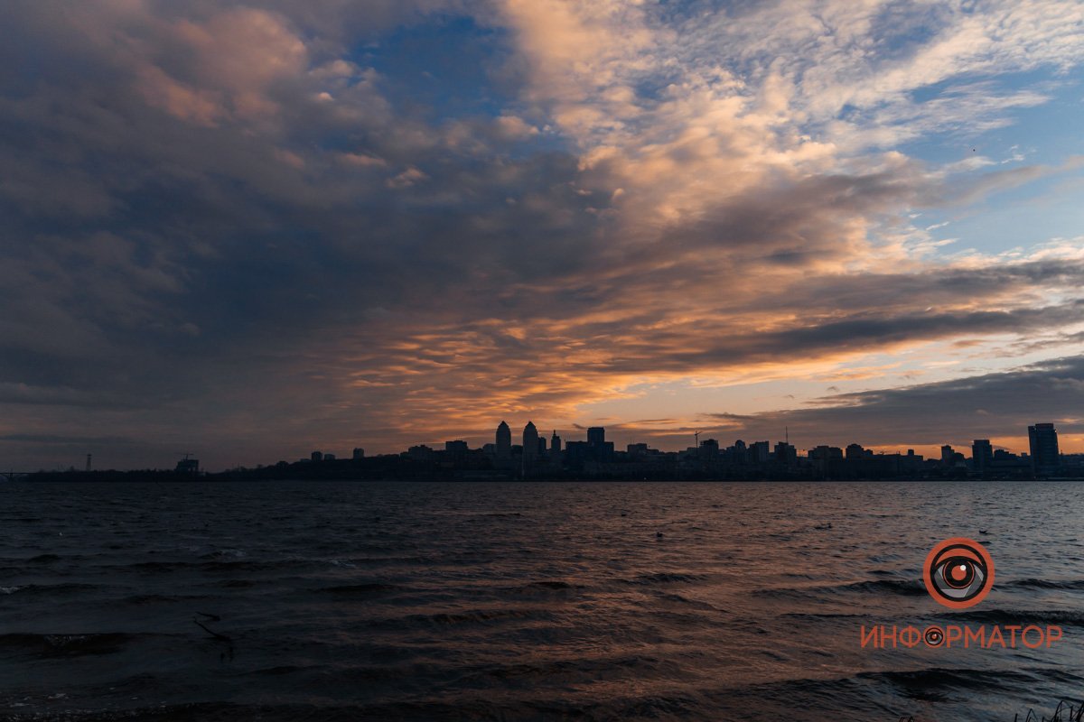 И хоть уже не греют 