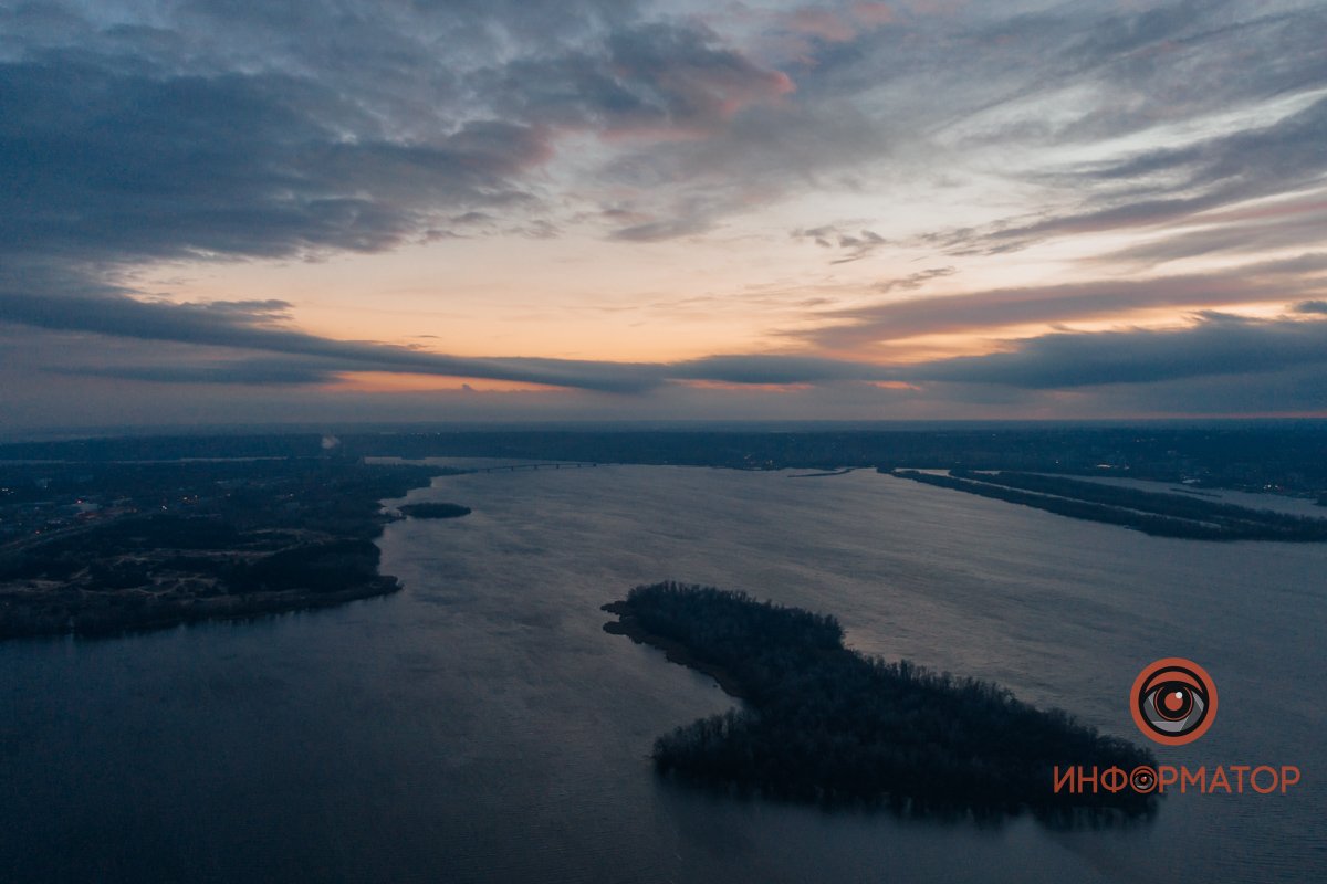 Не будут вечно шелестеть страницы
