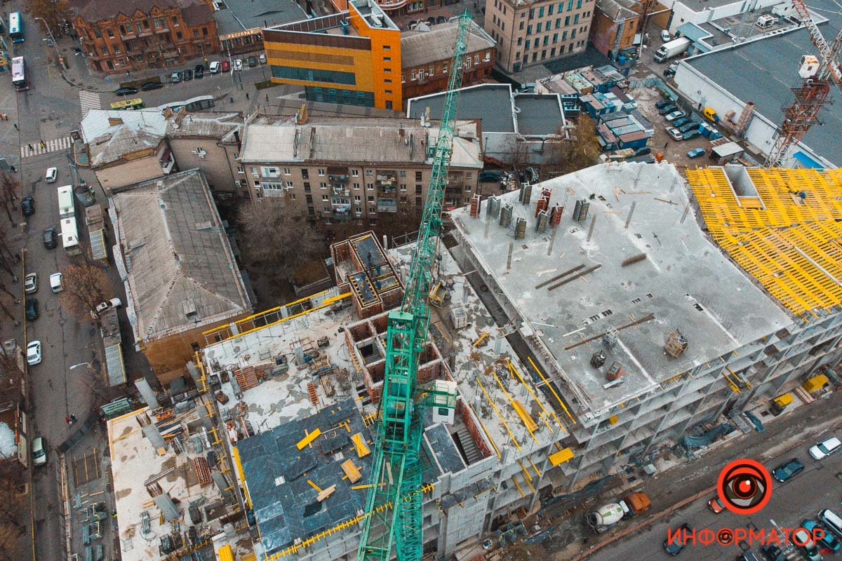 Вот так вот строительство видят птицы 