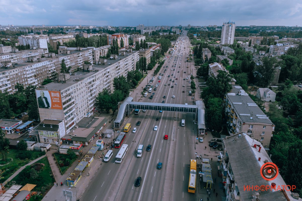 Надземный переход на Слобожанском ремонтировали несколько раз Надземный переход на Слобожанском ремонтировали несколько раз