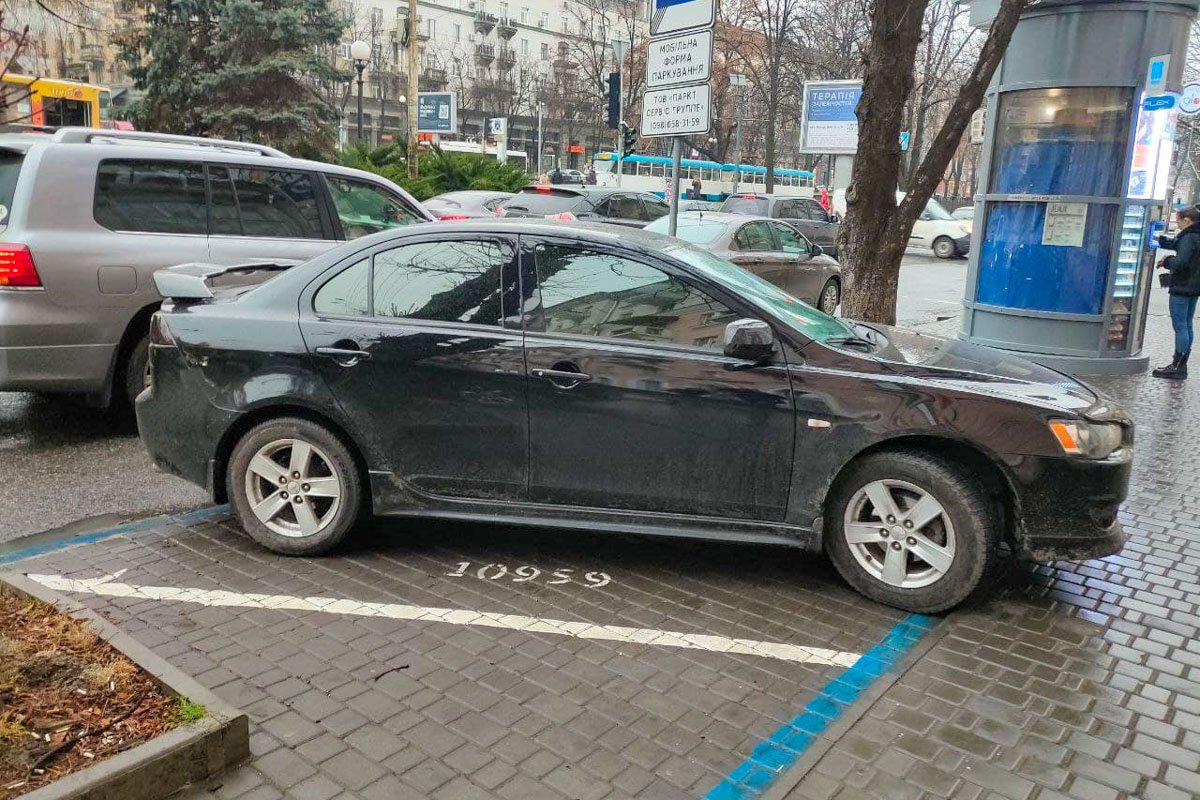 Вчера Honda, сегодня Mitsubishi Вчера Honda, сегодня Mitsubishi