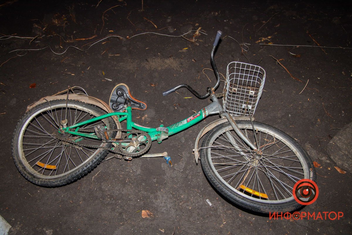 Во вторник, 7 декабря, на Слобожанском проспекте, рядом с Подгородным случилась авария